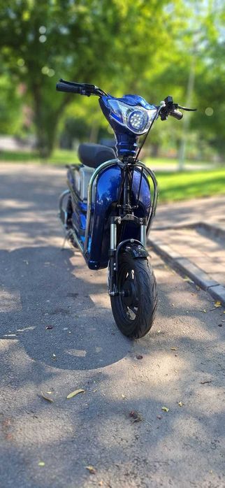 Scuter electric 500W 48V li ion detasabila impecabil viteza 50km