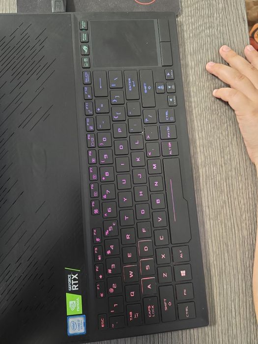 Vand laptop ASUS ROG Zephyrus S GX531GW