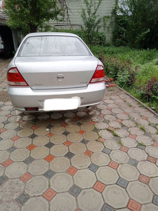 Продам машину Nissan Almera