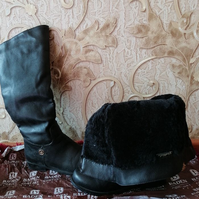 Срочно продам зимние сапоги