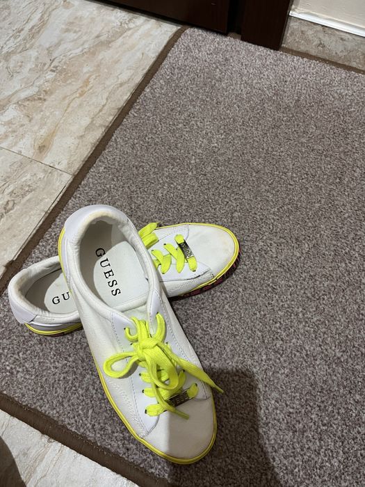 Кецове Guess оригинални
