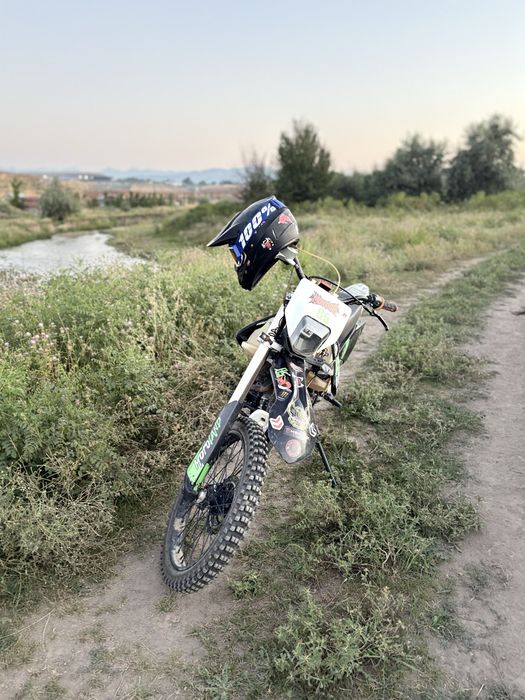 Продам эндуро 300 куб