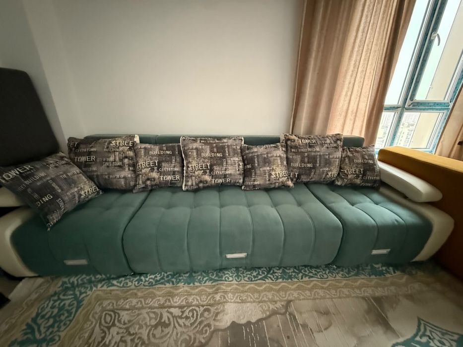 Срочно продам Гостинный диван