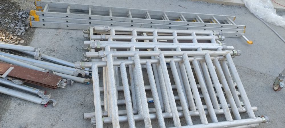 Schela de aluminiu Închiriez schela de aluminiu