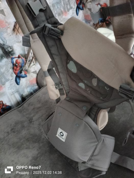 Продам детский кенгуру в отличном состоянии.