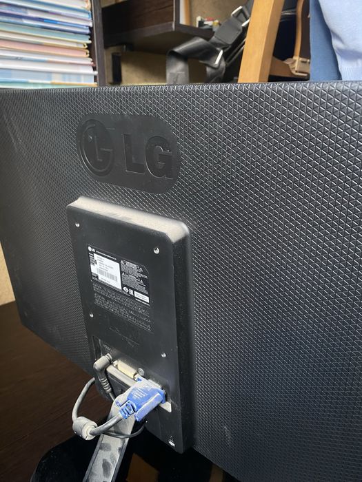 LG IPS LED монитор