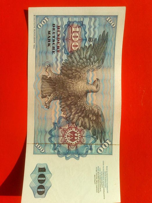 Разпродавам колекция банкноти