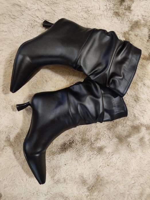 Нови Боти 35н. Отговаря на 36н