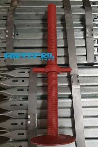 Picioare reglabile pentru schela metalica