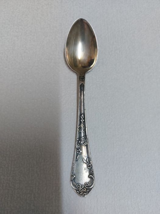 Продаются - серебрянные, чайные ложки, 6 шт.