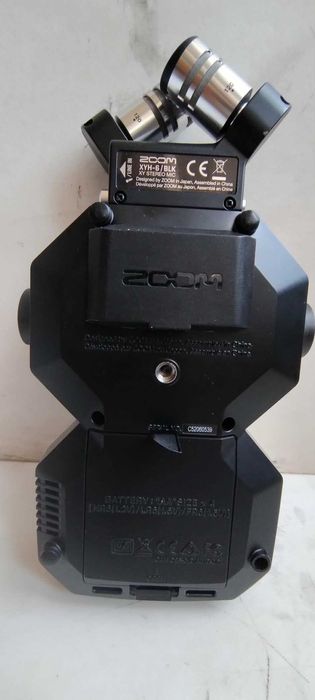 ZOOM H-8 преносим аудио рекордер