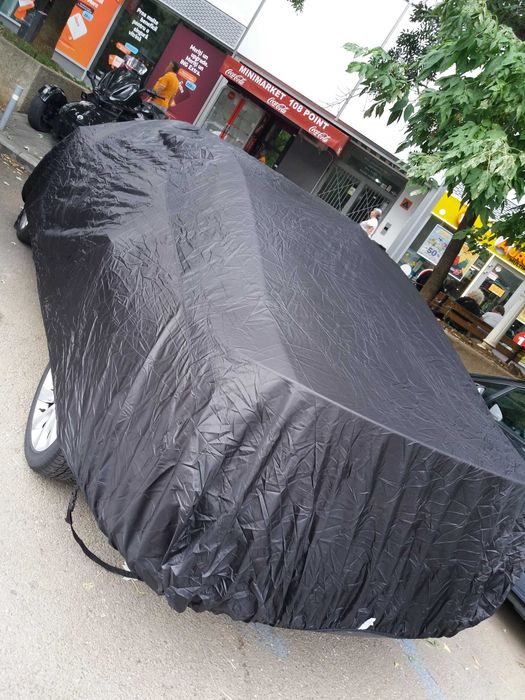 Prelata husa masina autoturism neagra Oxford Premium XXL 580x175x150cm 150 lei, XL 510-540x185x150cm 140 lei. Husa pentru masina este complet neagra