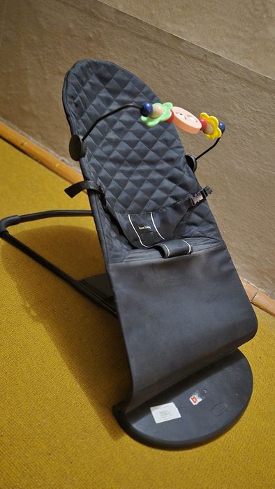 Продам шезлонг б/у для малышей