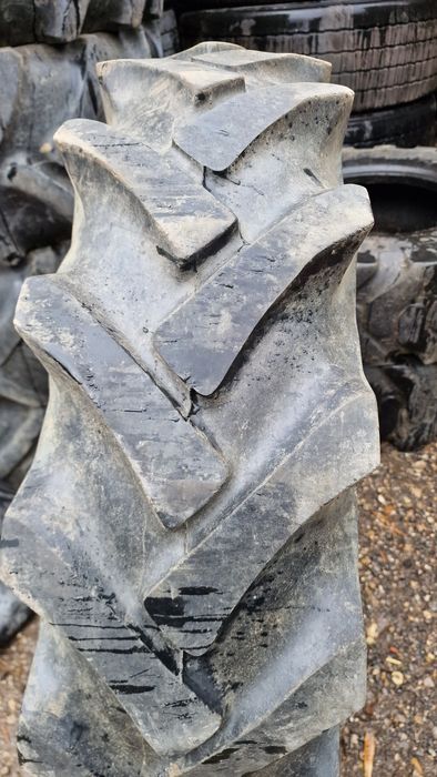 Cauciuc tractor 11.2-24 marca Firestone