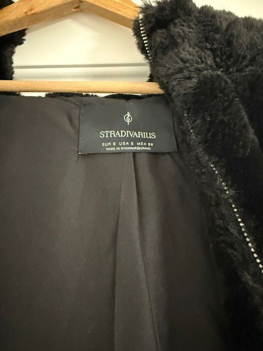 Geaca de blana Stradivarius marinea s