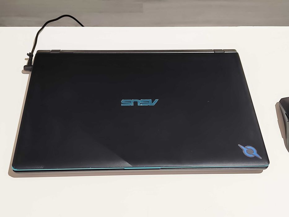 ASUS X560UD, i7 8550U, nVidia 1050 4GB, 8GB RAM, SSD 120GB, Baterie buna