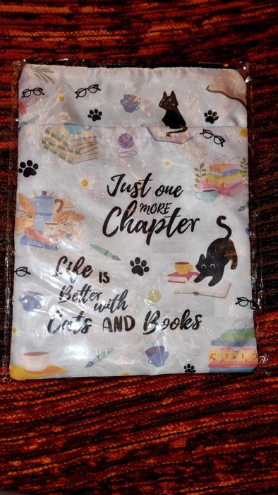 Текстилни калъфи/Подвързии за книги/Дрешка за книга/Подарък/НАМАЛЕНИЕ*