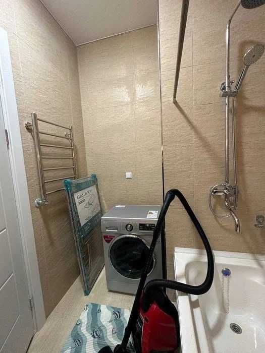 Сдаётся 2ком квартира Жк Алмазар сити 1-етаж 60м2