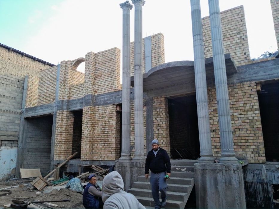 Қурилиш ишлари • Ғиш териш • Сувоқ • Том ёпиш • Фундамент • Кафель • П