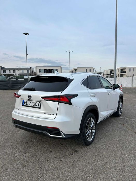 Lexus NX 300h 71.365km 4x4 Hybrid