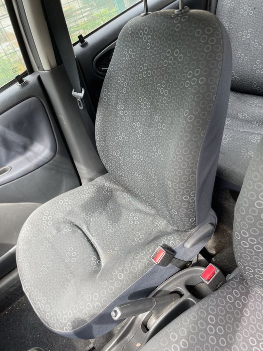 Тойота Ярис на части