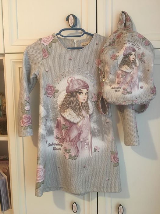 Детска рокля с раница