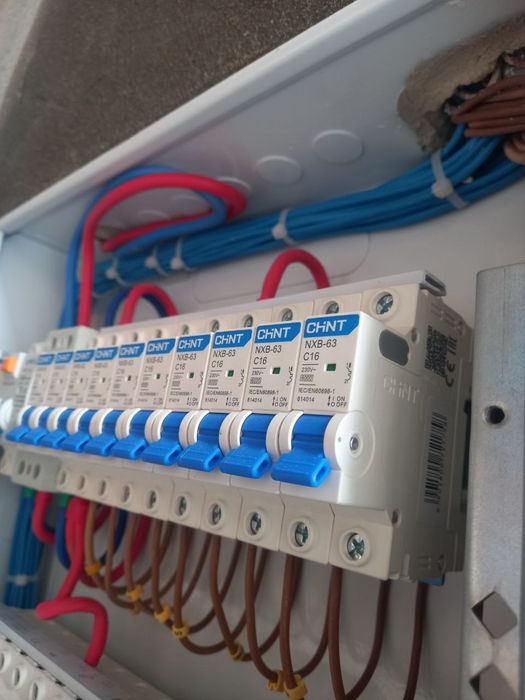 Эликтрик дома уже есть