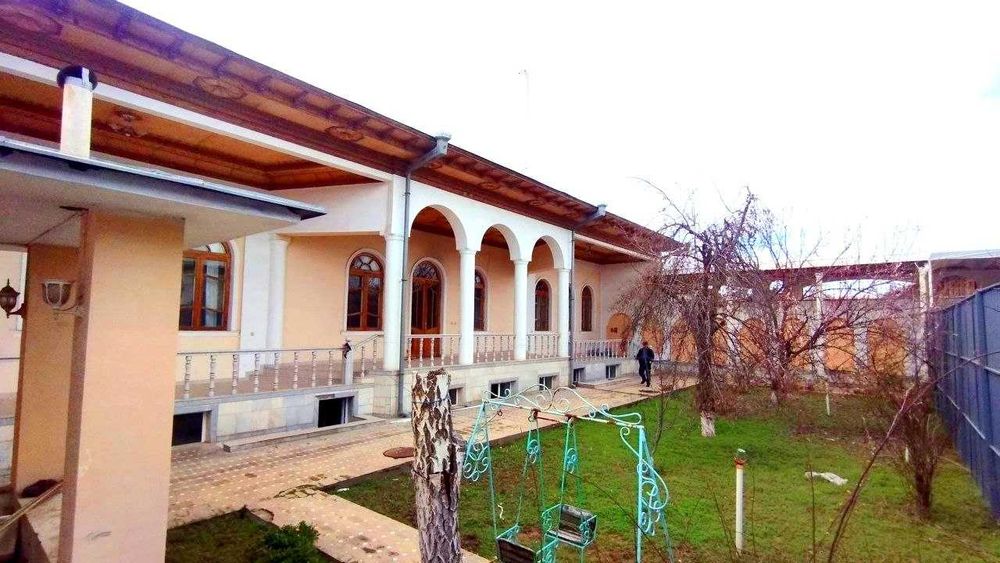 Продам Ретро Особняк 9 ком. 18 соток  Дурмень Кибрай рн