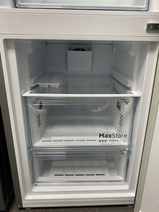 Хладилник с фризер Beko No frost 316 l