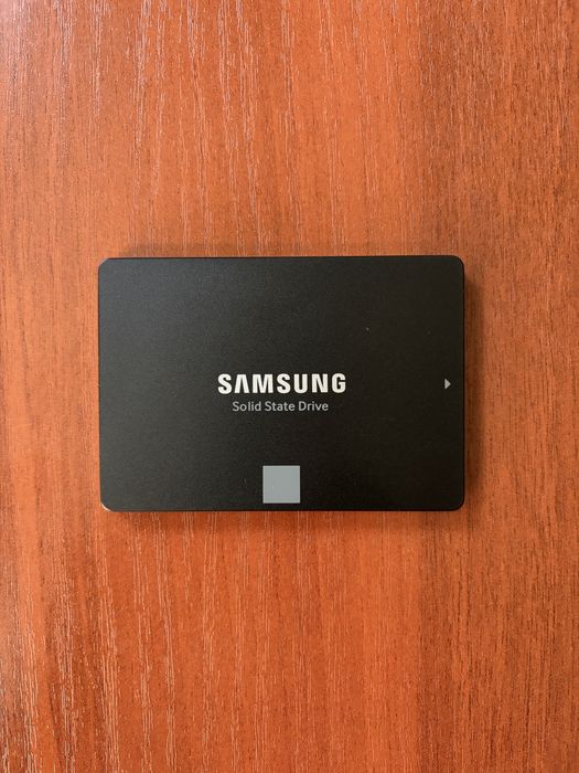 Продам SSD на 1 TB