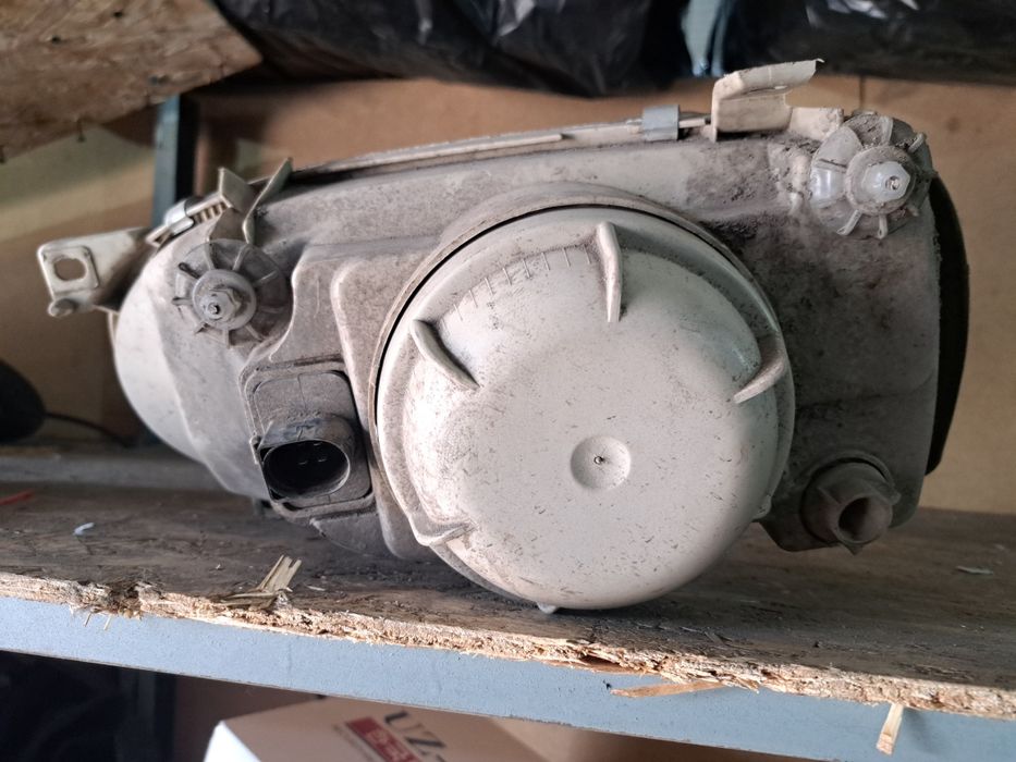 Продам фары гольф 3