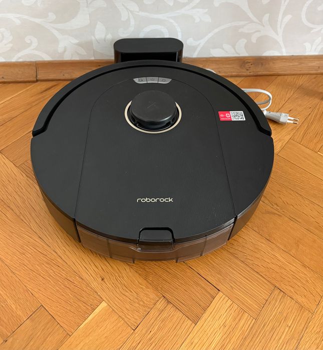 Робот Roborock Q5 Pro много запазен в кутия + подарък консумативи