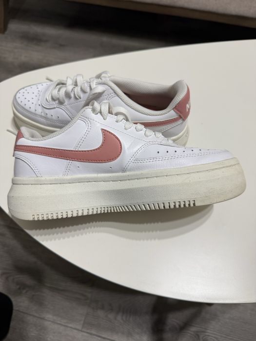 Дамски обувки Nike Court Vision Alta