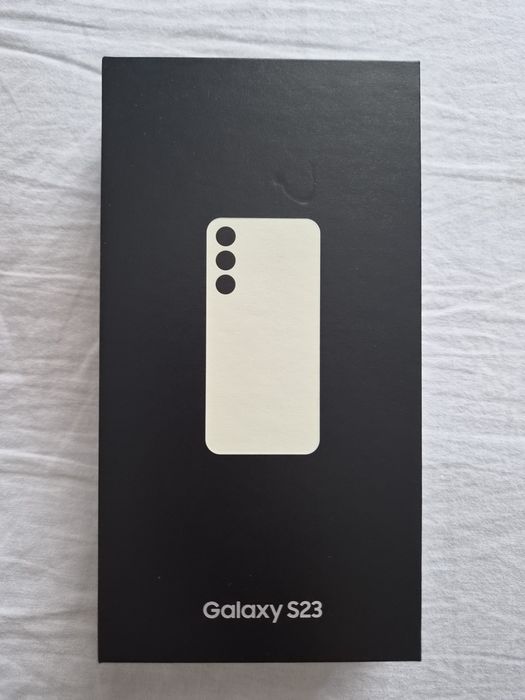 Много запазен телефон Samsung  S23