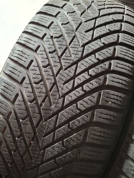 4 Anvelope de iarnă 205 65 R17 Pirelli