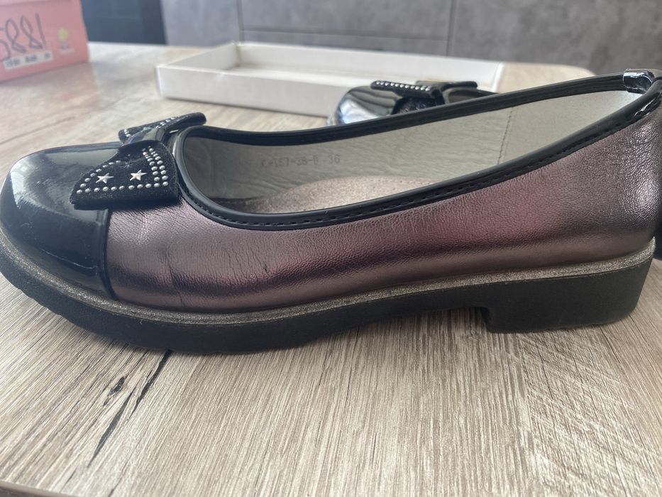 Продам туфельки для девочки