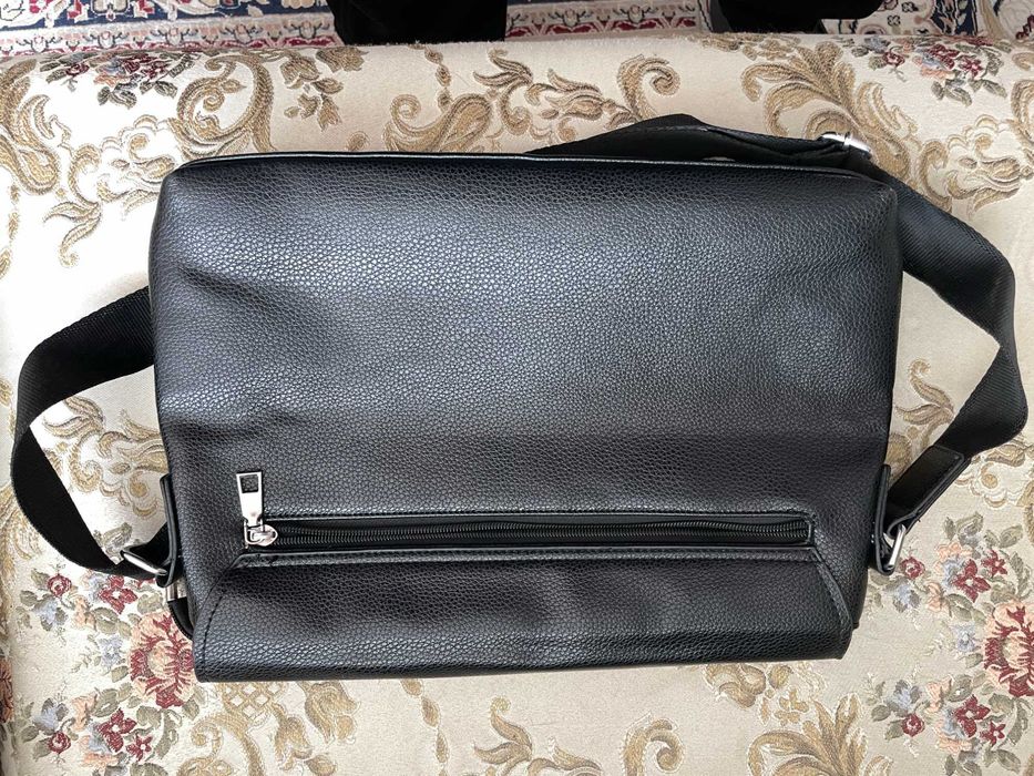 Продам две сумки "POLO" и DANIRLR PATRICL