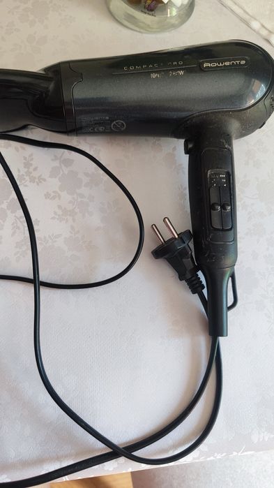 Фен Rowenta черный