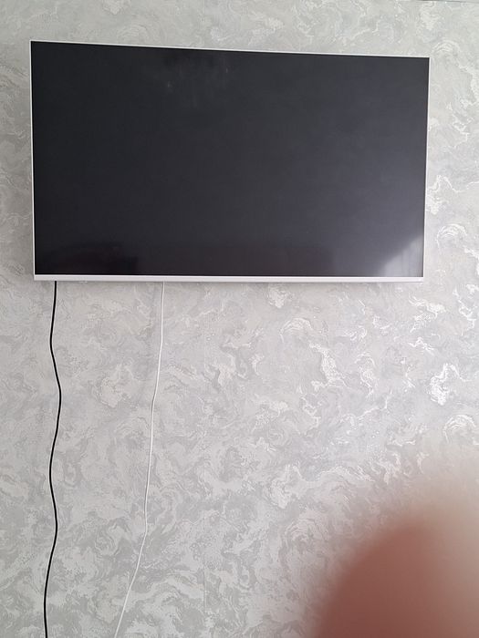 Телевизор LG продаю в хорошем состоянии. Писать мне на вацап лично