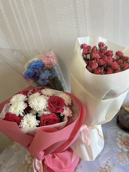 Продам все эти три букеты за 5000