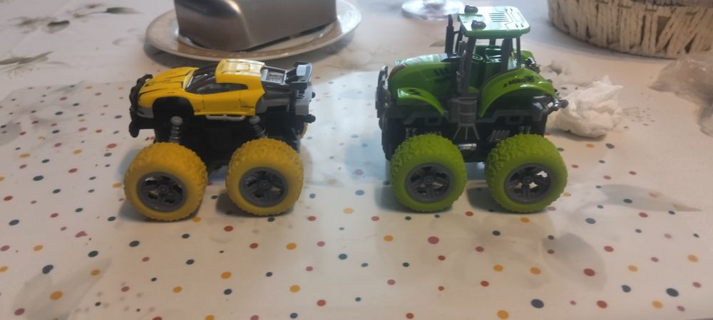 Продам классные игрушки перевертыши для мальчиков