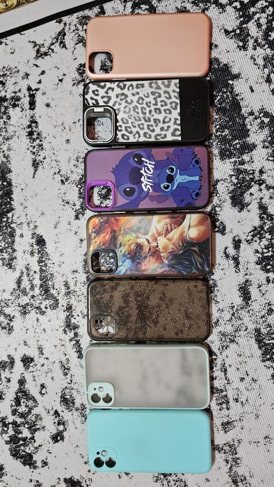 Продам чехлы  на айфон 11