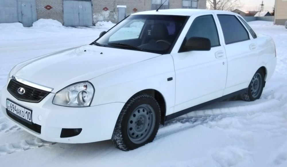 Продам Приору в отличном состояний