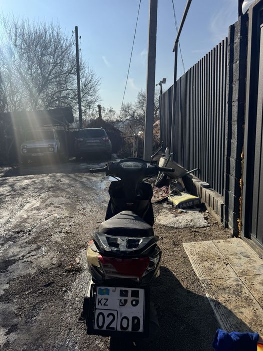 Продам мопед м8 про