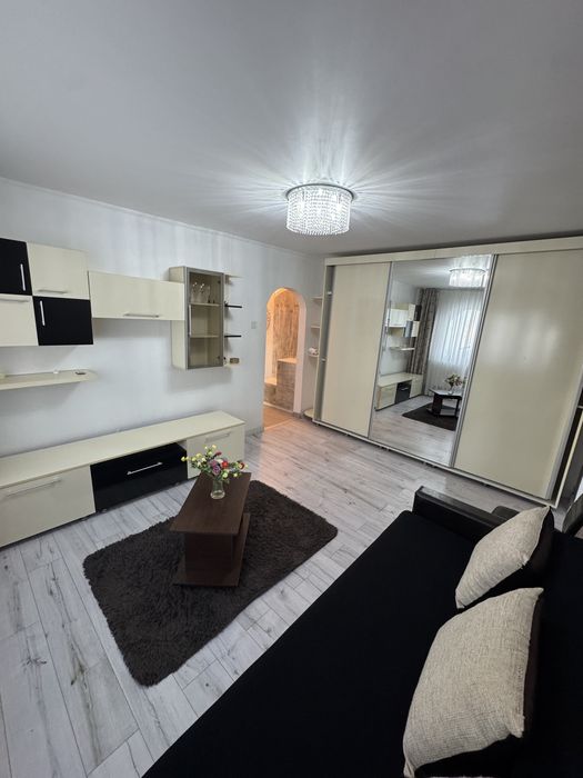 Inchiriez Apartament 2 camere Zona Zimbru