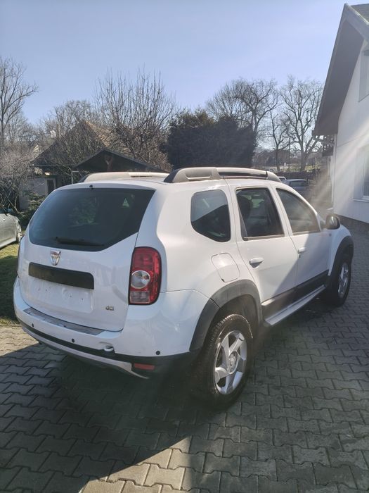 Dacia Duster model Laureate