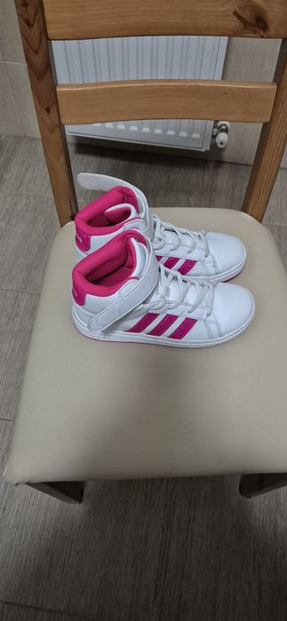 Ghete Adidas nr 34