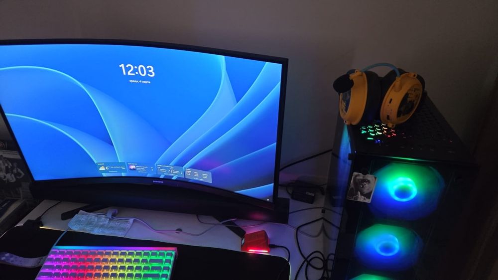 Монитор 32* Samsung Odyssey g5 изогнутый