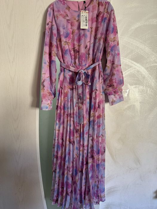 Лилава рокля шифон