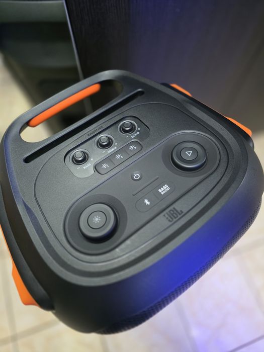 Boxă JBL PartyBox 710 – Impecabilă (Husa Premium  oferită BONUS )